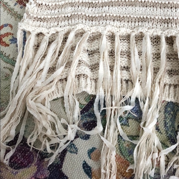 Crochet fringe crop top - Picture 2 of 4